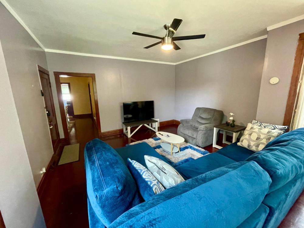 Fully Furnished 2BR Apartment Near Oak Park I Utilities Included I Car Rental Available